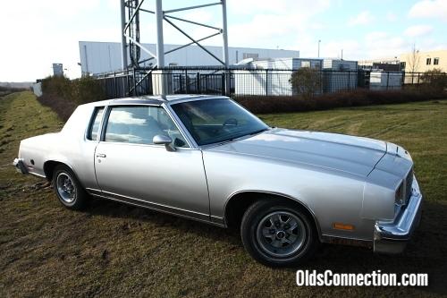 My Oldsmobile 1979 Cutlass Calais Targa Royale