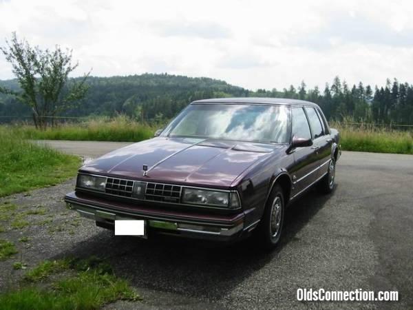 Oldsmobile 98 Regency (1988)